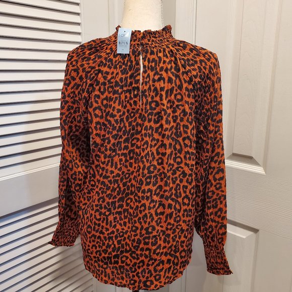 NWT Loft Top - Size MP - Picture 4 of 4